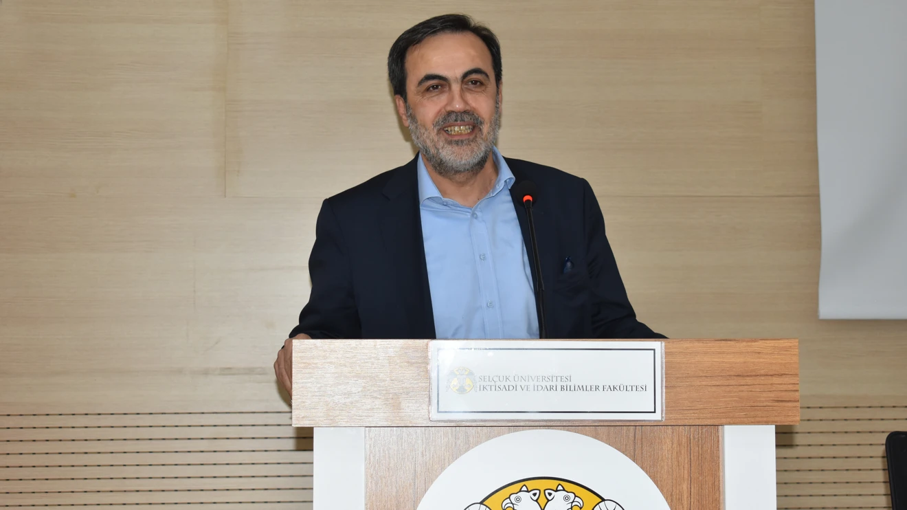 KTO Başkanı Öztürk, konferansta öğrencilerle buluştu 